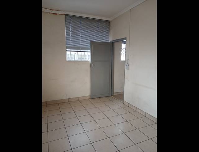 Warehouse property to rent in HERIOTDALE